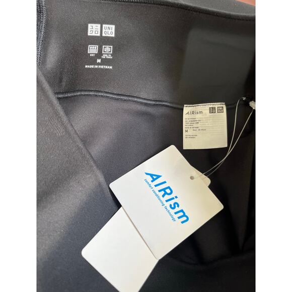 AIRISM Women’s SOFT Black Legging Size Medium NWT - Picture 7 of 7